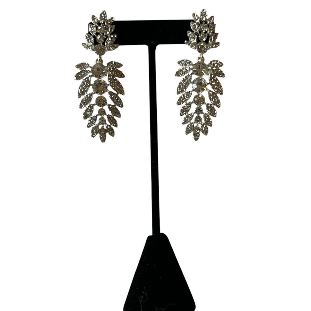 NWT Rhinestone Chandelier Earrings - Picture 5 of 6